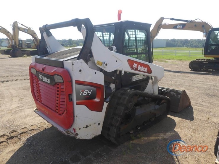 2022-bobcat-t64-image-2
