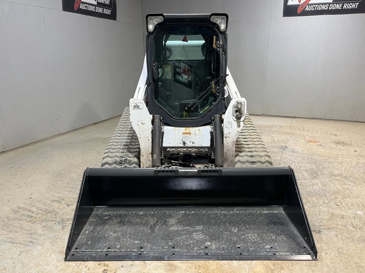 2020-bobcat-t740-image-8