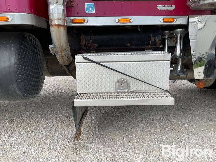 1989-peterbilt-379-image-19