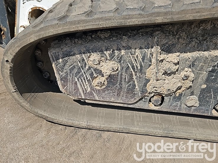 2014-bobcat-t650-image-18