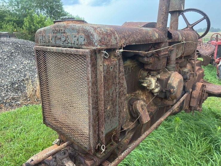 oliver-hart-parr-18-27-row-crop-image-10