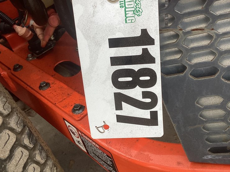 2018-kubota-z122e-image-15