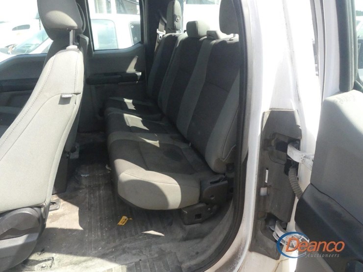 2017-ford-f150-image-8