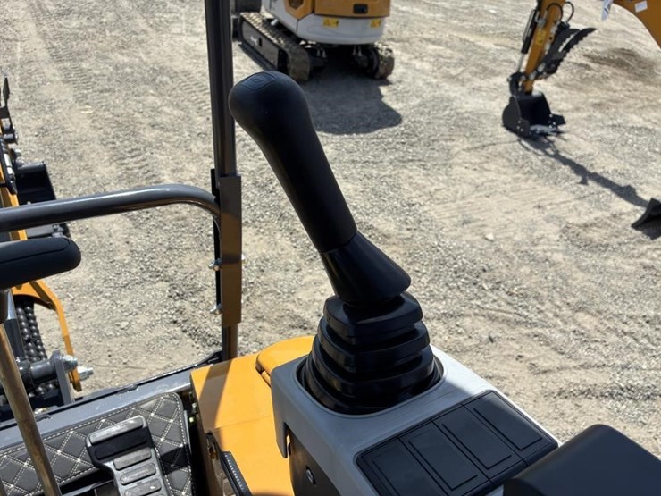 2025-sdlanch-sdle20-hydraulic-excavator-image-20