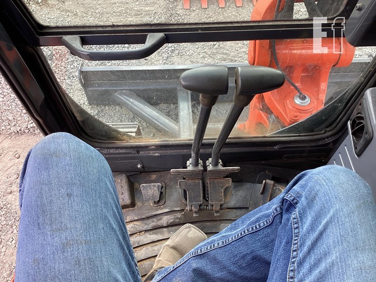 2018-kubota-u50-image-17