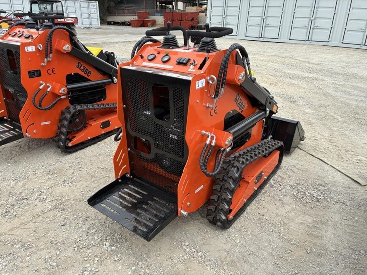 2025-sdlool-sl36c-skid-steer-loader-image-3