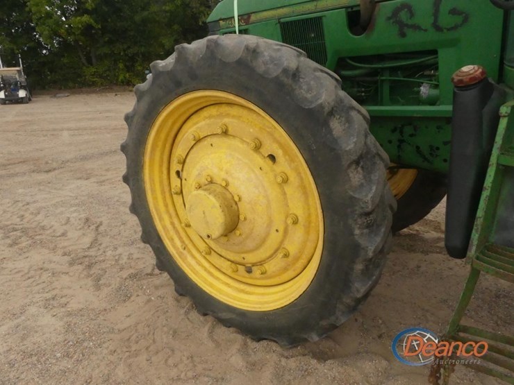 john-deere-7400-image-6
