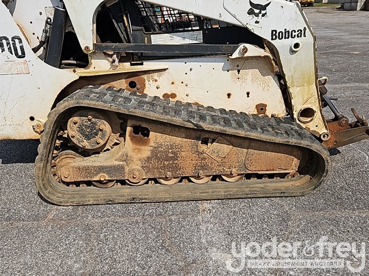 2006-bobcat-t300-image-7