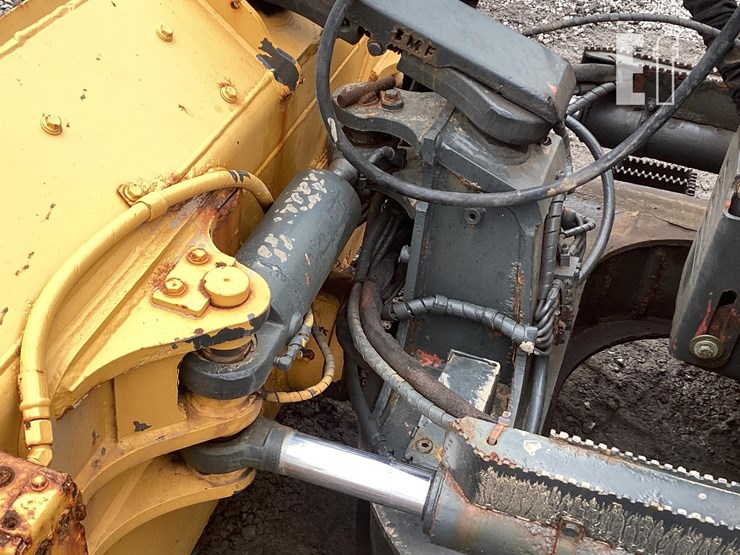 2018-deere-700k-lgp-image-10