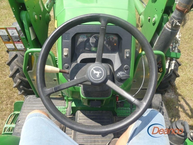 2018-john-deere-5075e-image-15