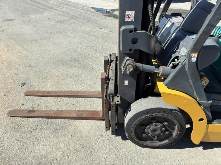 2005-komatsu-fg25sht-14-image-5