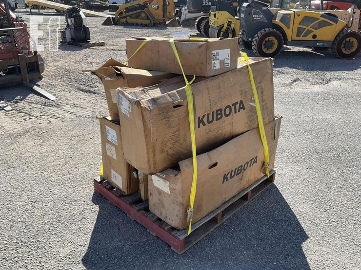 kubota-m62-image-2