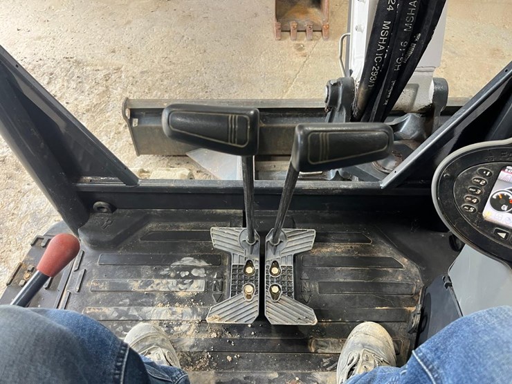 2023-bobcat-e60-image-35