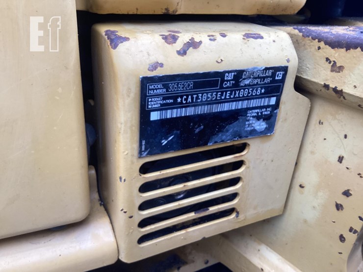 2015-caterpillar-305.5e2-cr-image-21