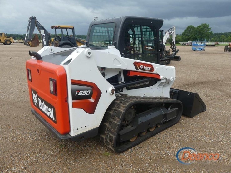2022-bobcat-t550-image-2