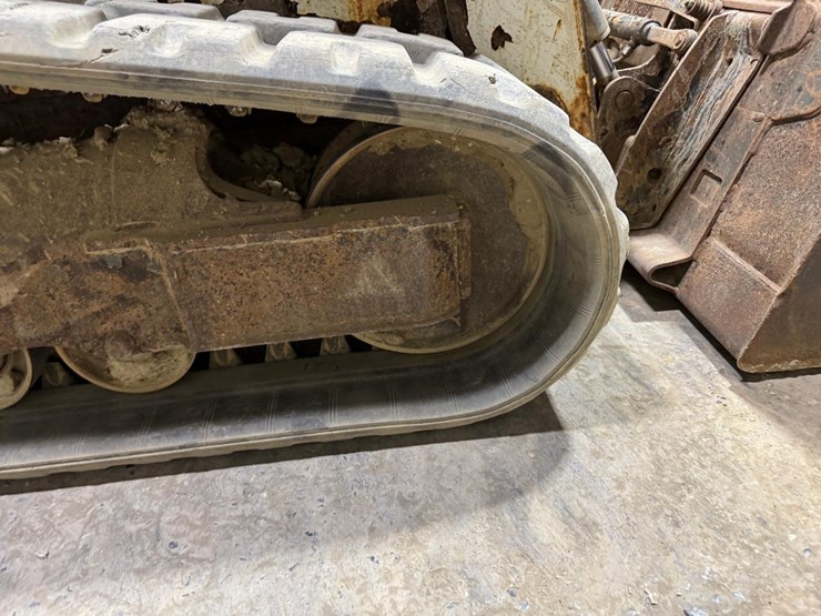 2021-bobcat-t595-image-18