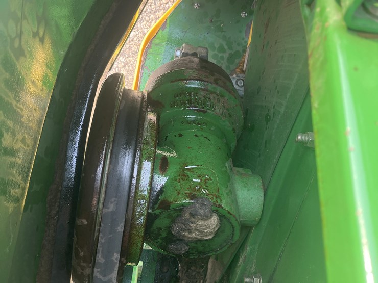 2005-john-deere-635f-image-13