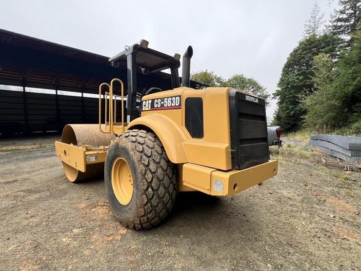 2000-caterpillar-cs-563d-image-3