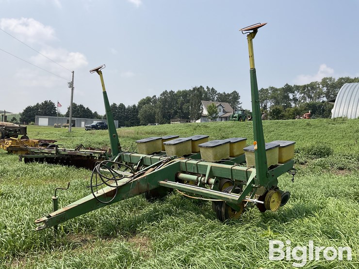 john-deere-7000-image-1