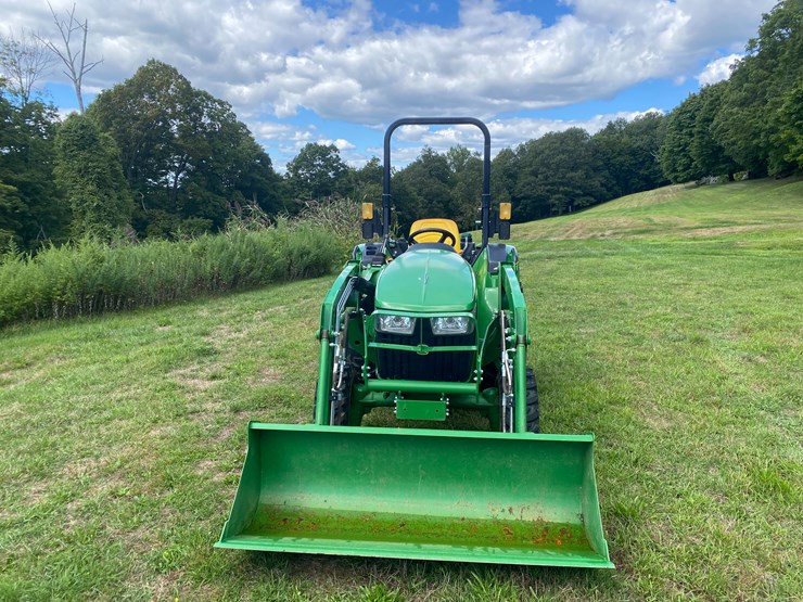 2023-john-deere-3043d-image-27