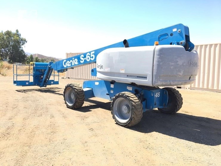 2012-genie-s65-image-4