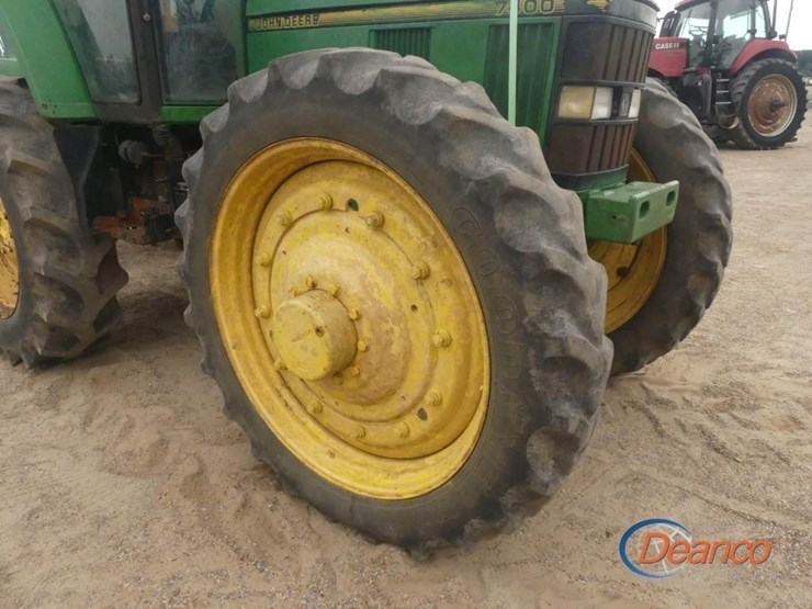 john-deere-7400-image-7