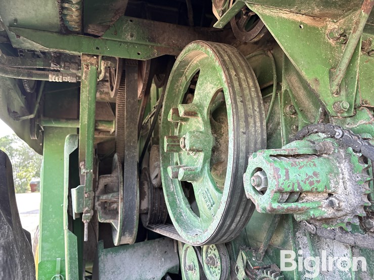 1982-john-deere-8820-image-17