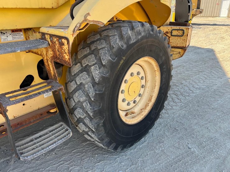 new-holland-lw110-image-15
