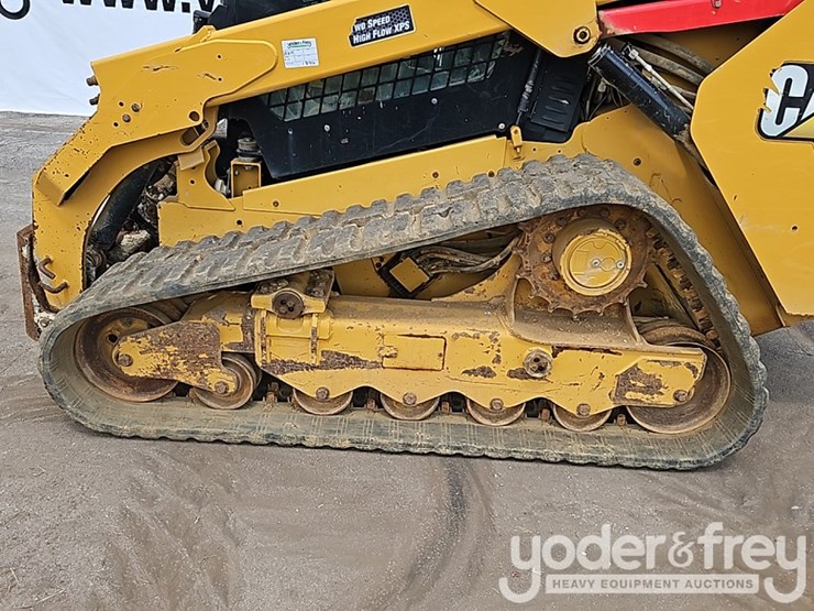 2020-caterpillar-299d3-image-17