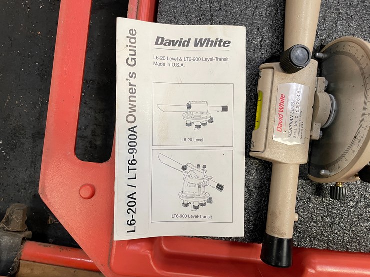 #8428-•-david-white-transit-in-case-with-tripod-image-8