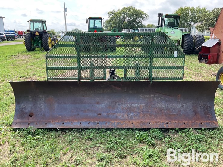 john-deere-12-image-2