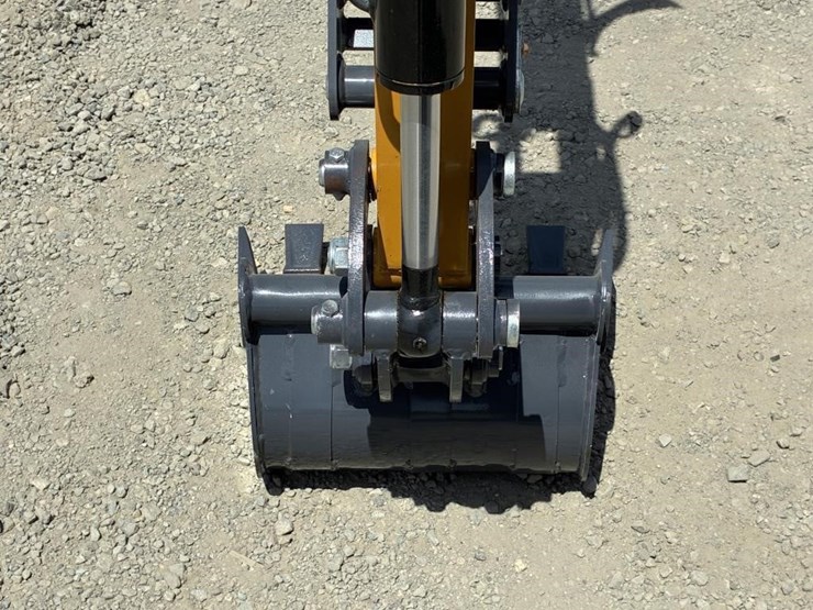 2025-sdlanch-sdle20-hydraulic-excavator-image-10