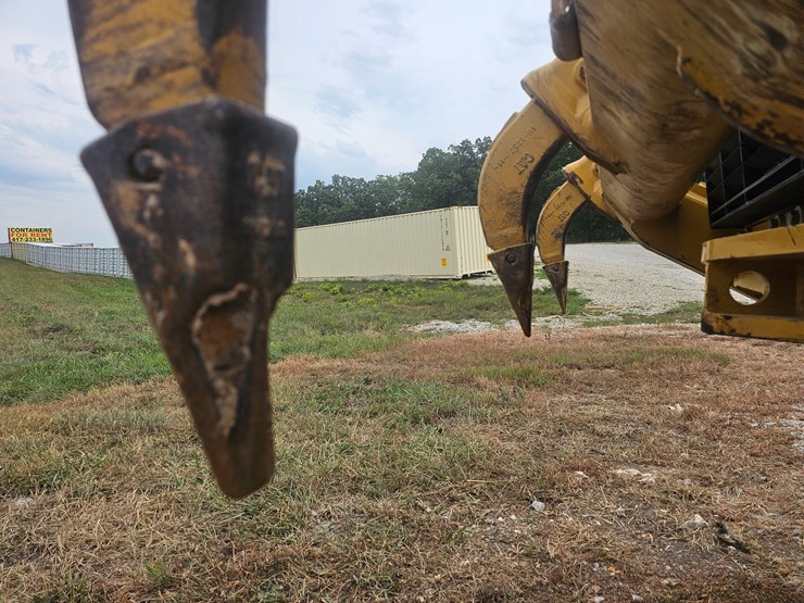 2023-caterpillar-953-image-118