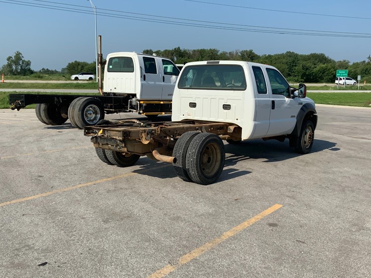 2005-ford-f450-xl-image-14