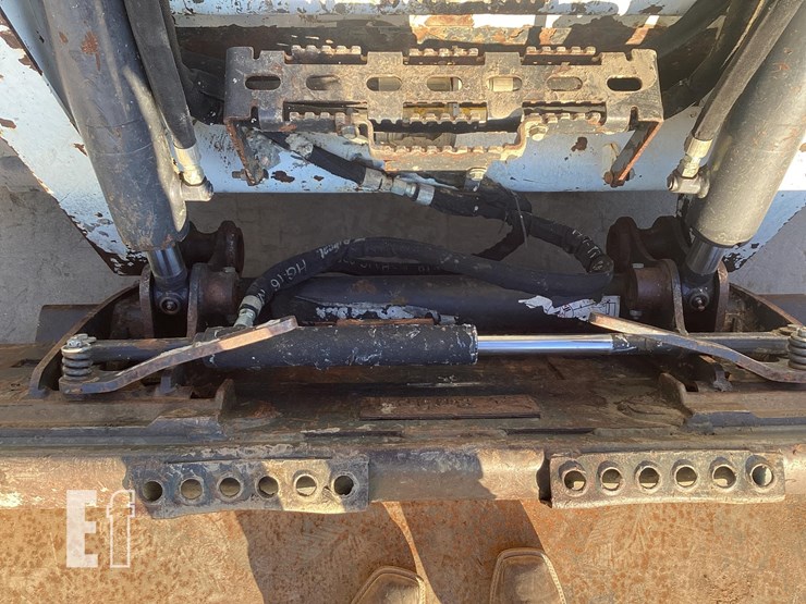 2022-bobcat-t595-image-13