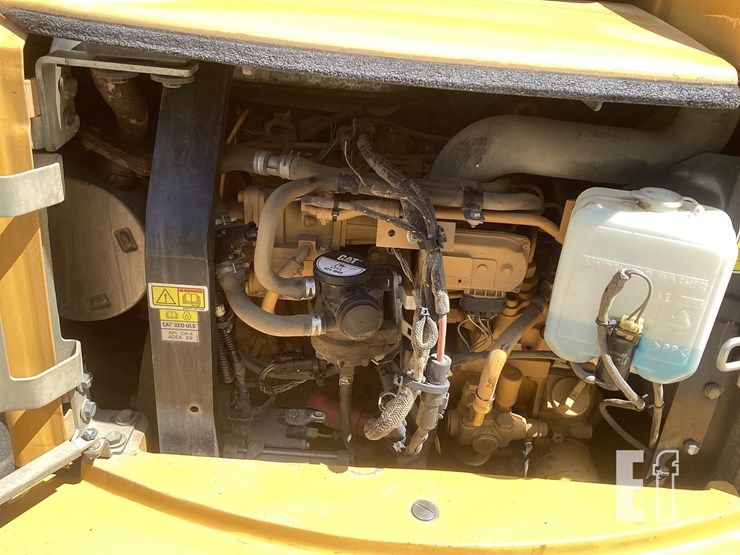 2019-caterpillar-305-image-17