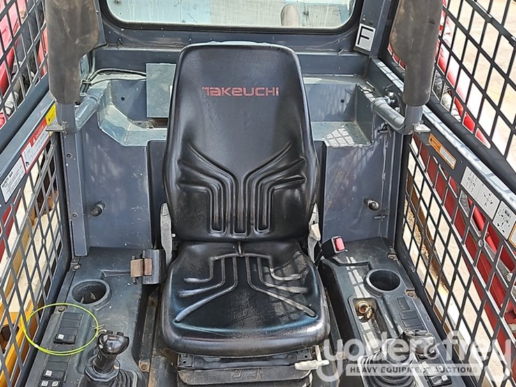 2020-takeuchi-tl10v2-image-24