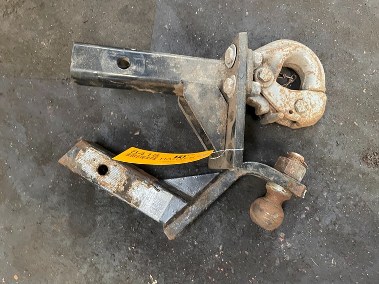 #8418-•-(2)-2"-receiver-hitches-image-1