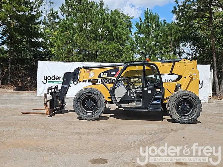 2017-caterpillar-tl642d-image-3