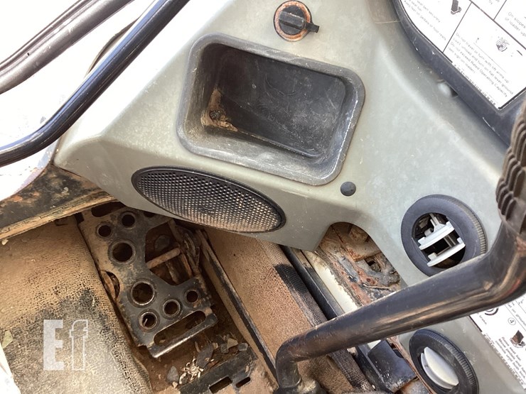 2012-bobcat-s630-image-17