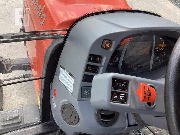 2020-kubota-m6-141-image-15