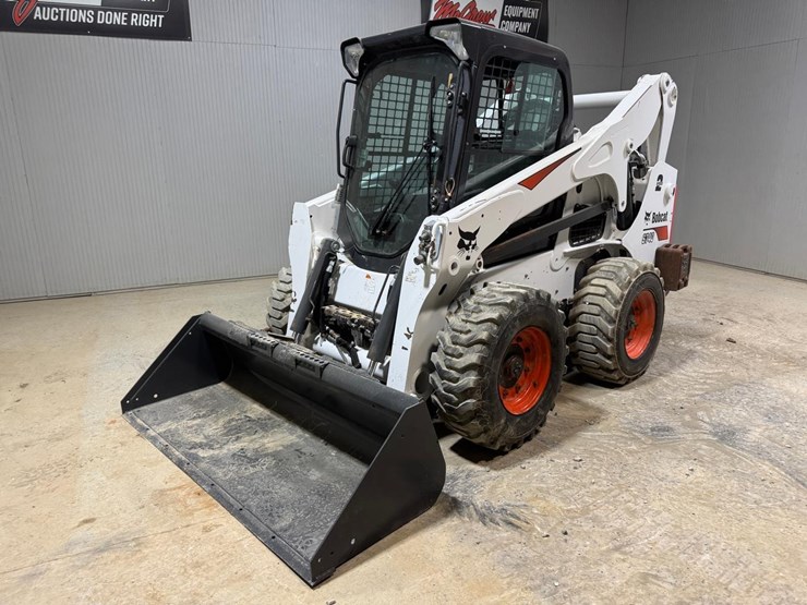 2022-bobcat-s740-image-2