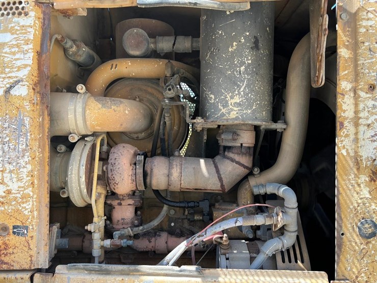 caterpillar-d5n-lgp-image-26