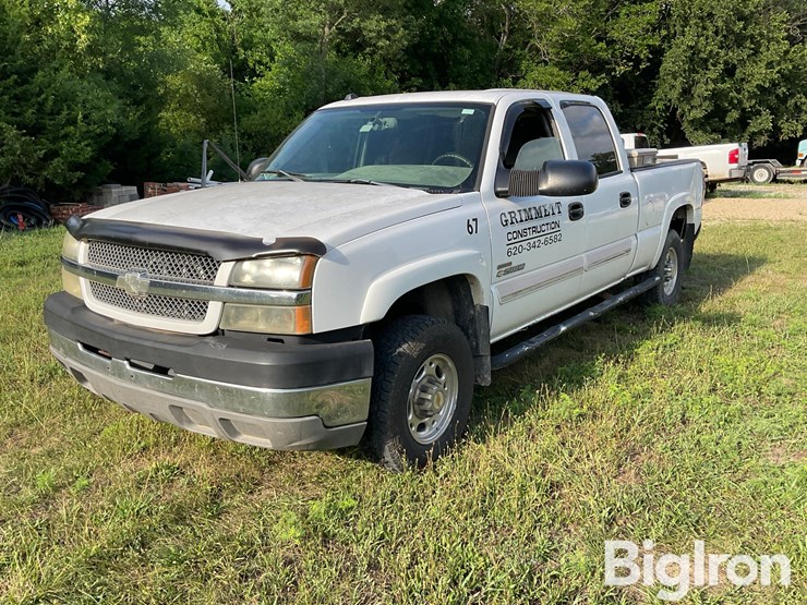 2004-chevrolet-2500-image-1
