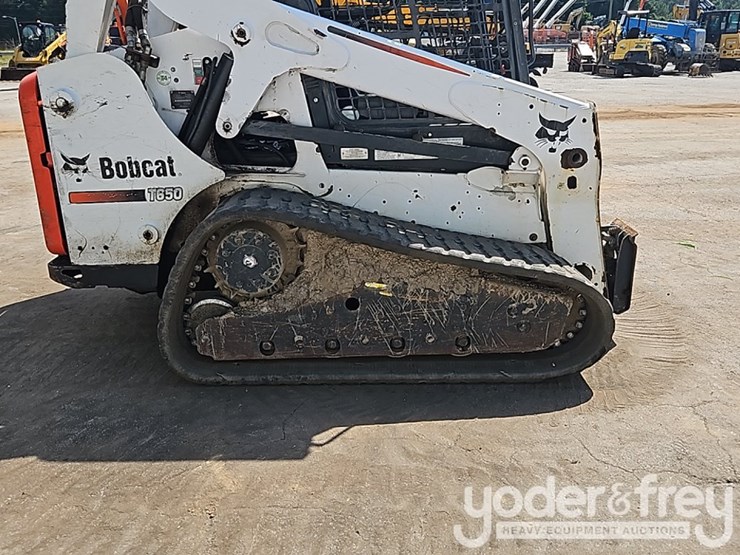 2014-bobcat-t650-image-8