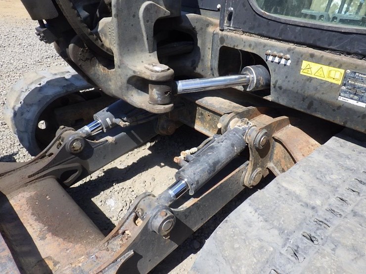 2019-bobcat-e85-image-16