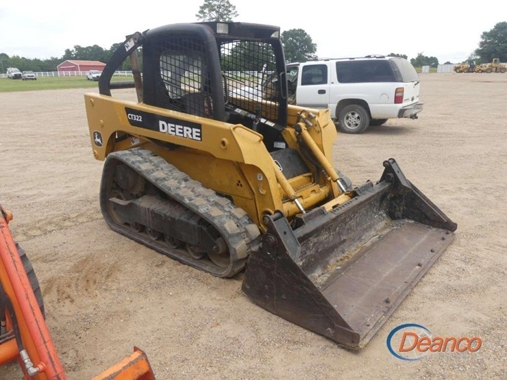 deere-ct322-image-12