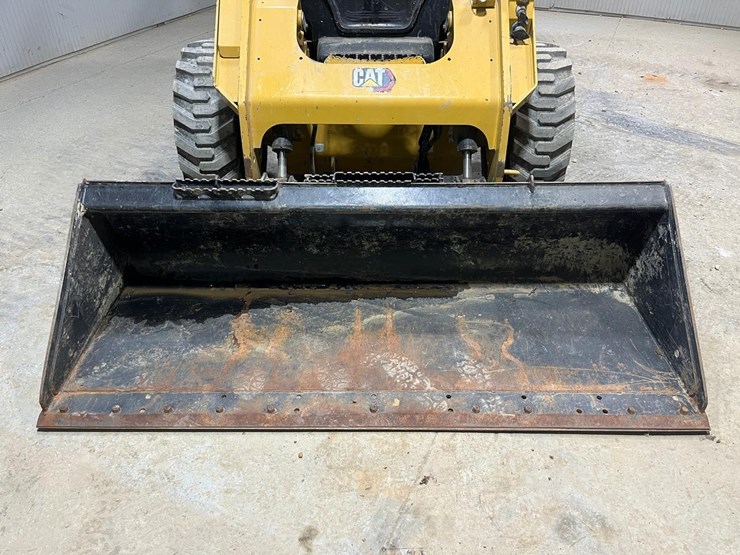 2022-caterpillar-272d3-image-9