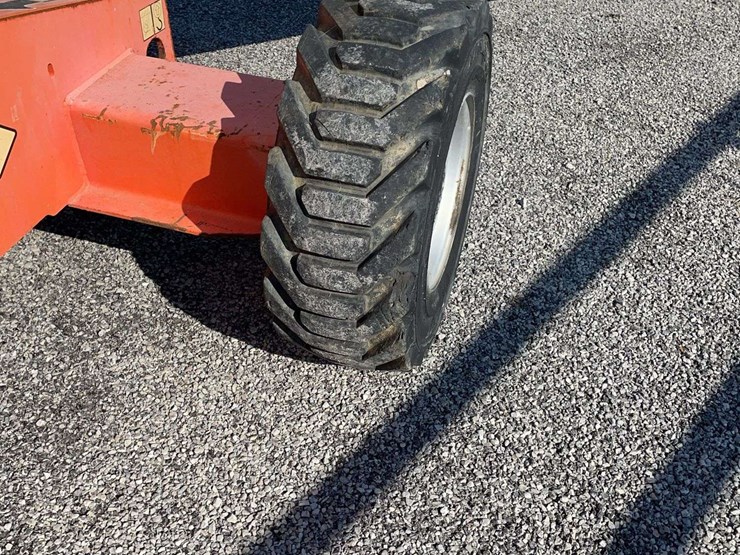 2015-jlg-400s-image-12