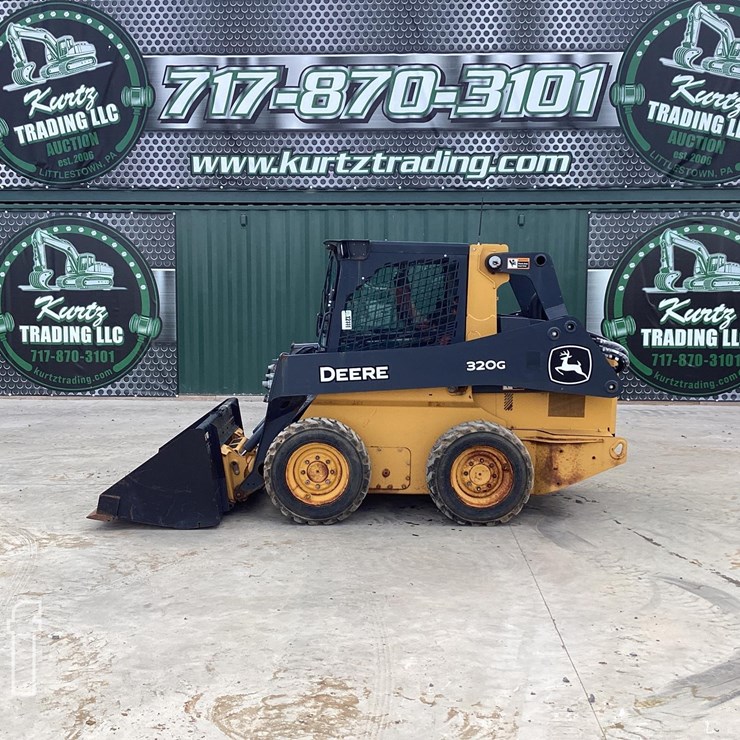 2022 DEERE 320G